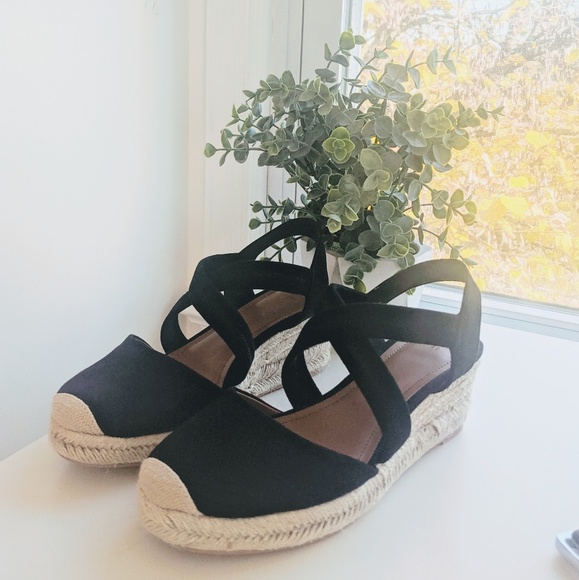 Meet your Posher, Beth - Picture 6 of 6